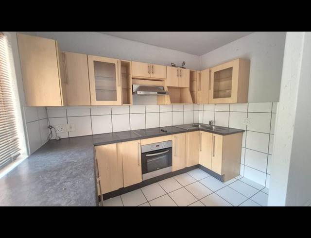 1 BEDROOM PROPERTY TO RENT IN WESTDENE